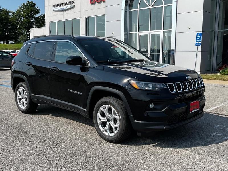 new 2025 Jeep Compass car, priced at $29,576