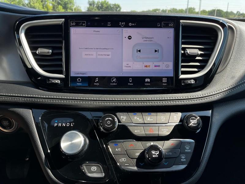 new 2025 Chrysler Pacifica car, priced at $44,458