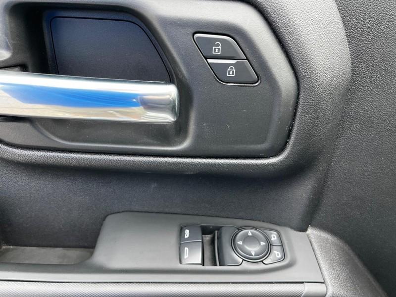 used 2024 Chevrolet Silverado 1500 car, priced at $33,000