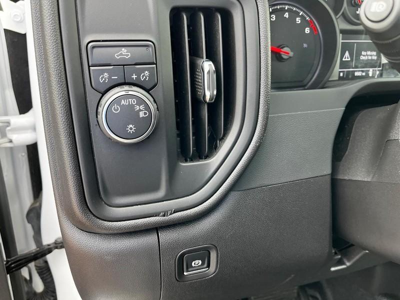 used 2024 Chevrolet Silverado 1500 car, priced at $33,000