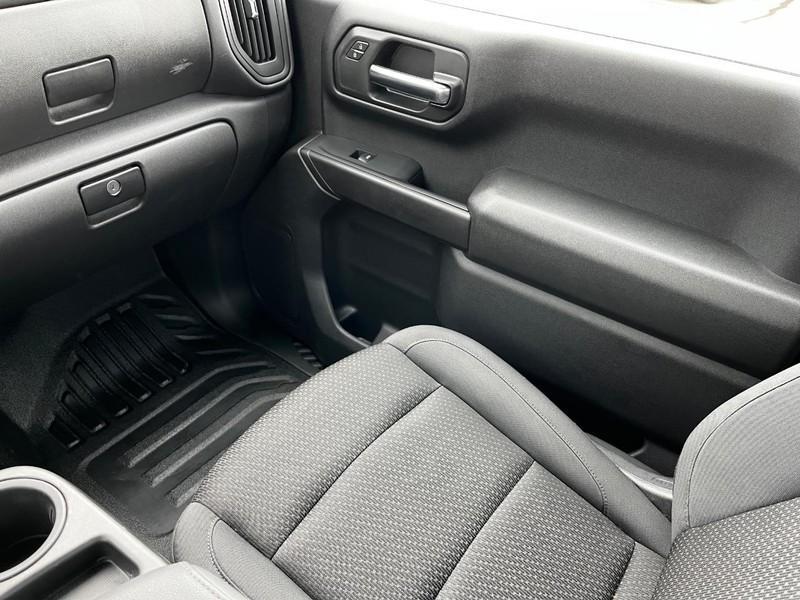 used 2024 Chevrolet Silverado 1500 car, priced at $33,000