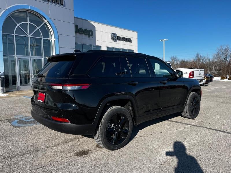 new 2025 Jeep Grand Cherokee car, priced at $41,994