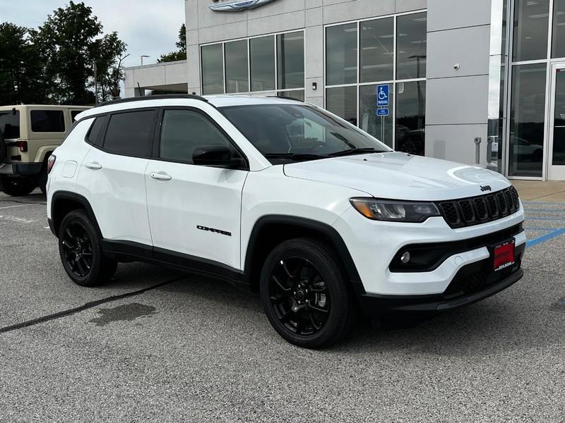 new 2025 Jeep Compass car, priced at $30,810