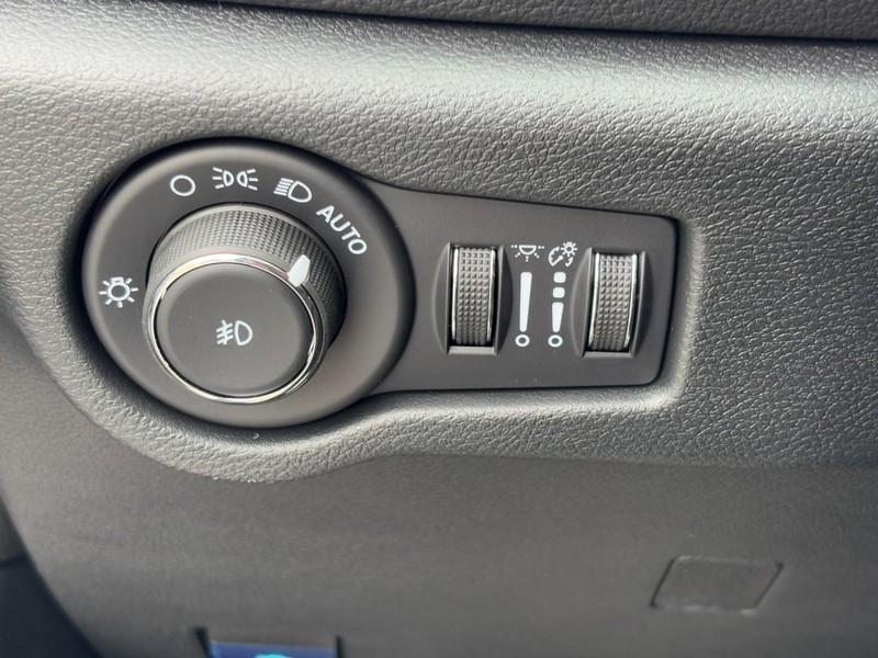 new 2026 Chrysler Pacifica car, priced at $41,689