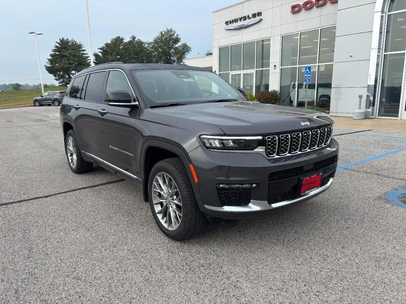new 2025 Jeep Grand Cherokee L car, priced at $52,615