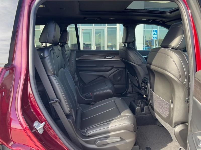 new 2025 Jeep Grand Cherokee L car, priced at $45,779