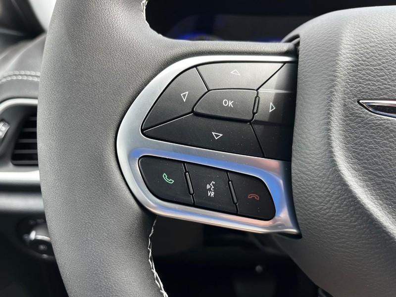 new 2025 Chrysler Pacifica car, priced at $45,725