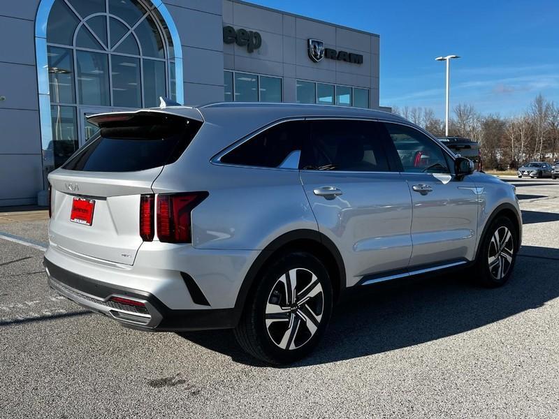 used 2023 Kia Sorento Hybrid car, priced at $29,000