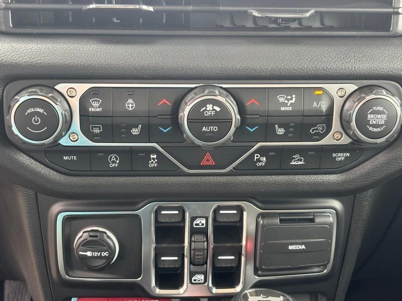 new 2025 Jeep Wrangler car, priced at $49,927