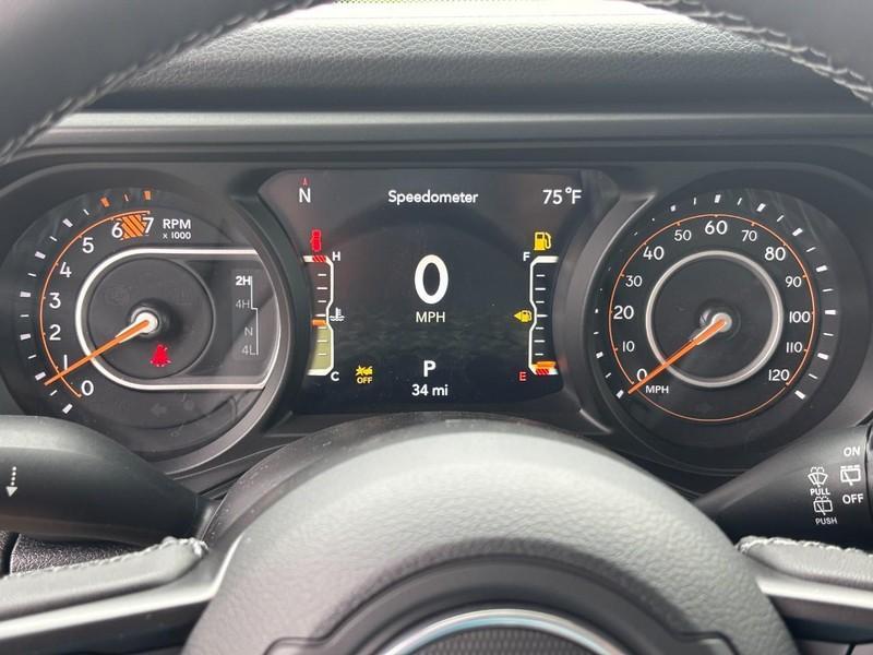 new 2025 Jeep Wrangler car, priced at $49,927