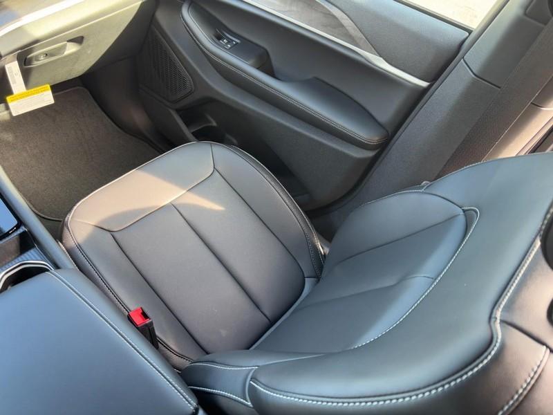 new 2025 Jeep Grand Cherokee car, priced at $40,121