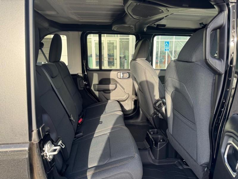 new 2025 Jeep Wrangler car, priced at $44,245
