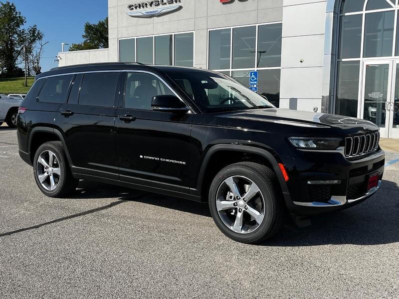 new 2025 Jeep Grand Cherokee L car, priced at $48,223