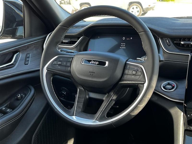 new 2025 Jeep Grand Cherokee L car, priced at $48,223