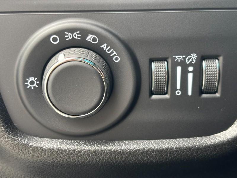 new 2025 Jeep Grand Cherokee L car, priced at $39,734