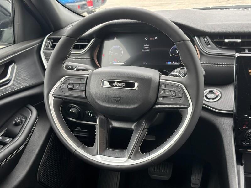 new 2025 Jeep Grand Cherokee L car, priced at $39,734