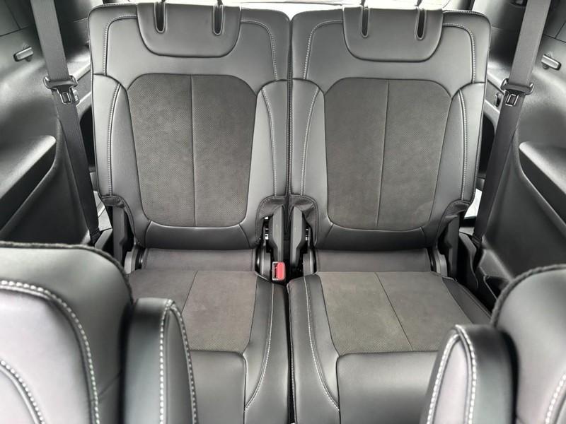 new 2025 Jeep Grand Cherokee L car, priced at $39,734