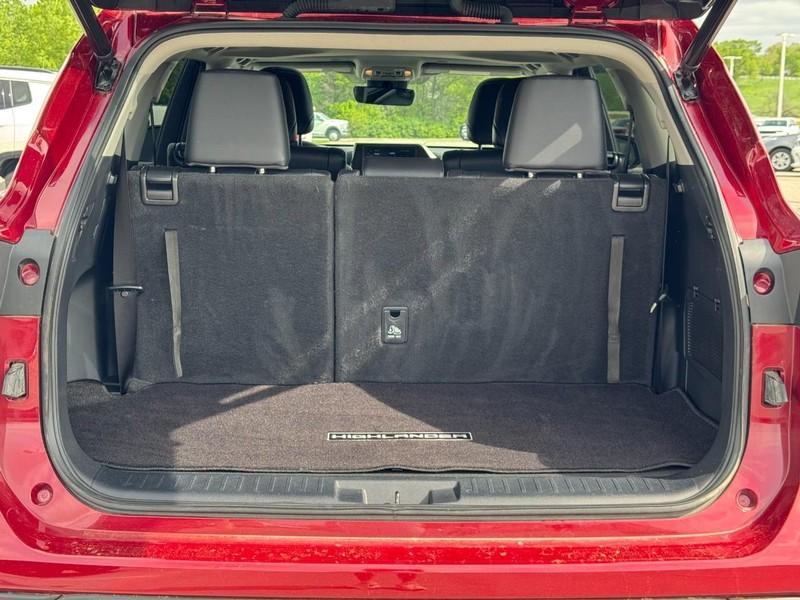 used 2023 Toyota Highlander car, priced at $43,500