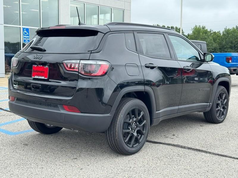 new 2025 Jeep Compass car, priced at $33,100