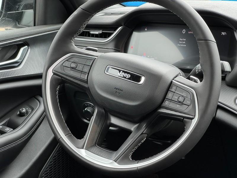 new 2025 Jeep Grand Cherokee L car, priced at $41,712