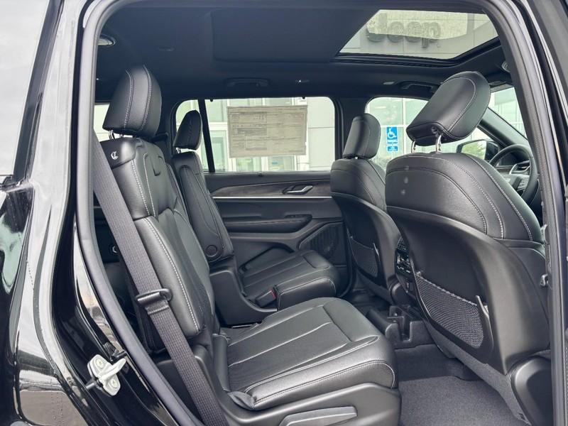 new 2025 Jeep Grand Cherokee L car, priced at $48,660