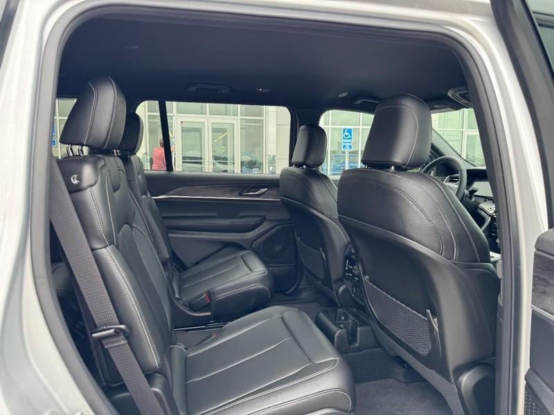new 2025 Jeep Grand Cherokee L car, priced at $44,818
