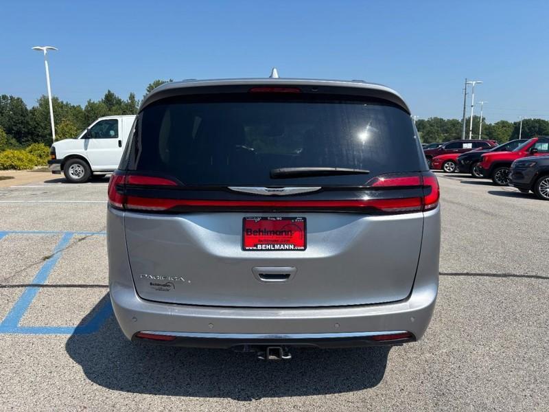 used 2021 Chrysler Pacifica car, priced at $28,000