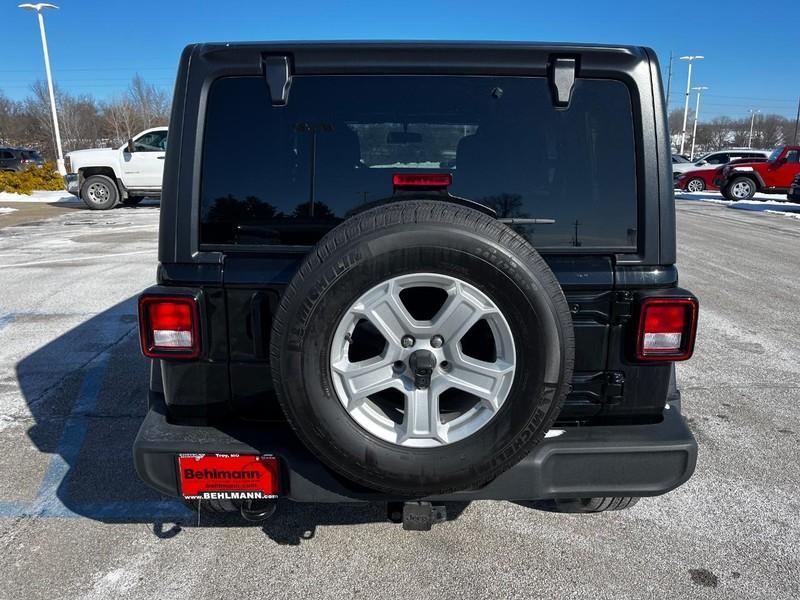 used 2021 Jeep Wrangler Unlimited car, priced at $31,000