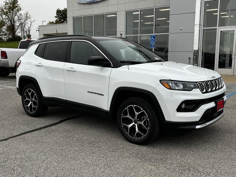 new 2025 Jeep Compass car, priced at $33,407