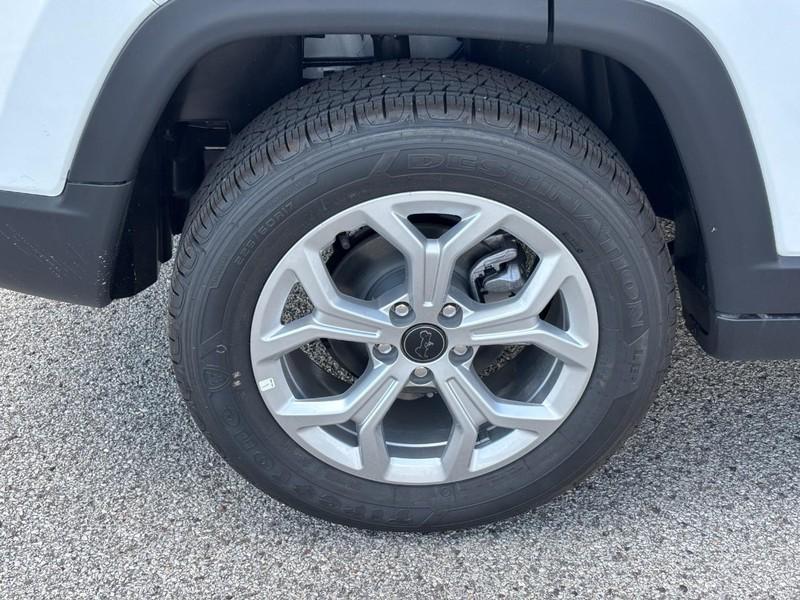 new 2025 Jeep Compass car, priced at $30,165