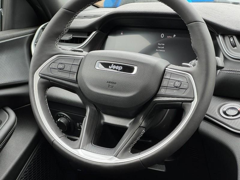 new 2025 Jeep Grand Cherokee L car, priced at $41,137
