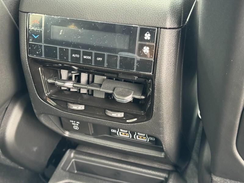 new 2025 Jeep Grand Cherokee L car, priced at $41,137