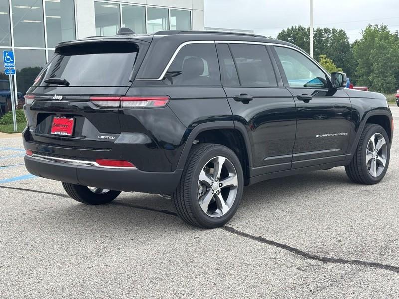 new 2025 Jeep Grand Cherokee car, priced at $41,807