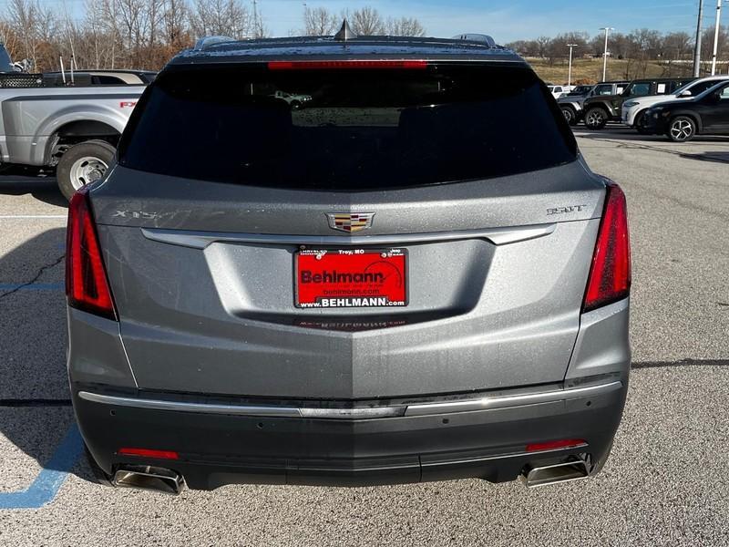 used 2021 Cadillac XT5 car, priced at $28,000