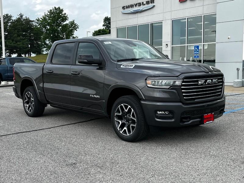 new 2025 Ram 1500 car, priced at $73,305