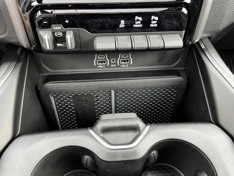 new 2025 Ram 1500 car, priced at $73,305