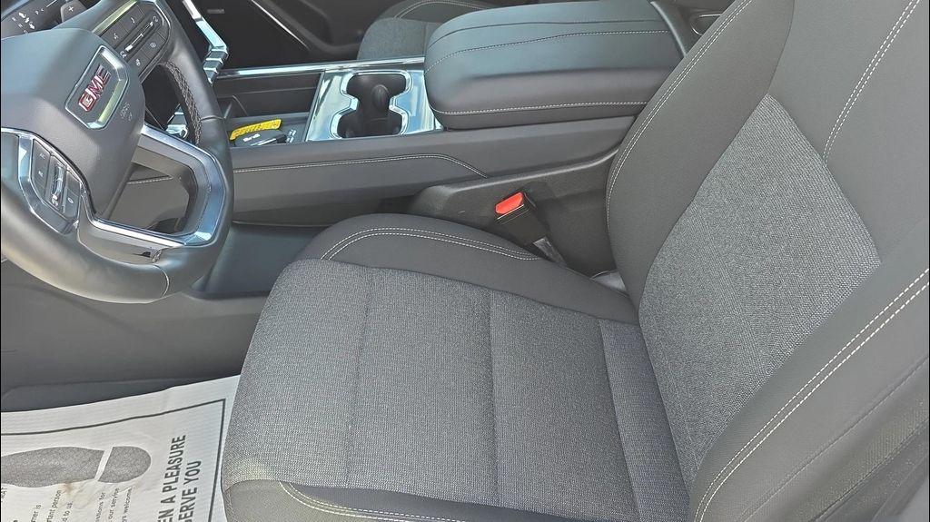 used 2024 Chevrolet Equinox car, priced at $23,995