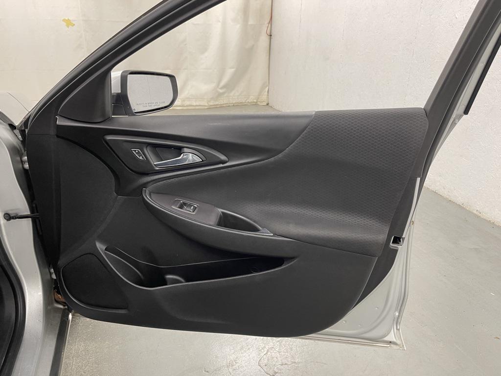 used 2018 Chevrolet Malibu car, priced at $11,886