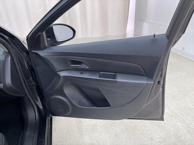 used 2015 Chevrolet Cruze car, priced at $6,788