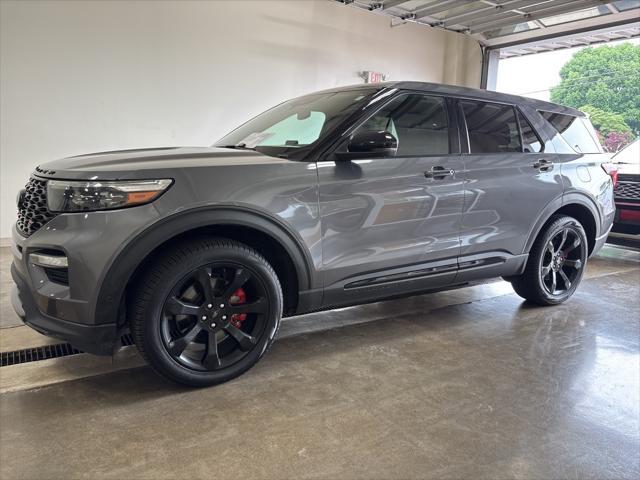used 2022 Ford Explorer car, priced at $36,986