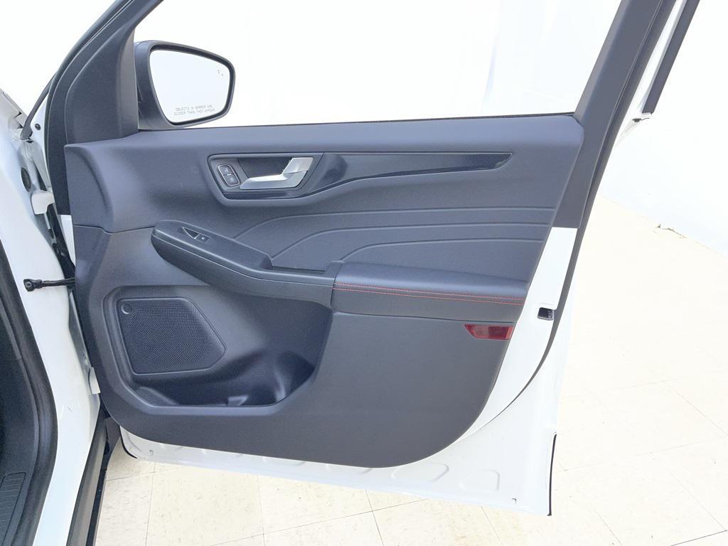 new 2026 Ford Escape car, priced at $36,516