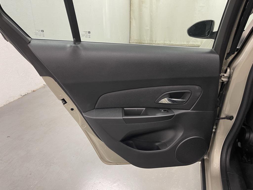 used 2014 Chevrolet Cruze car, priced at $5,998