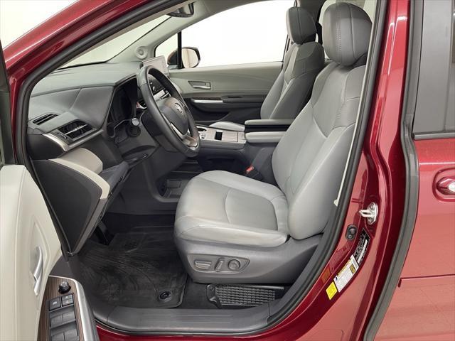 used 2021 Toyota Sienna car, priced at $33,610