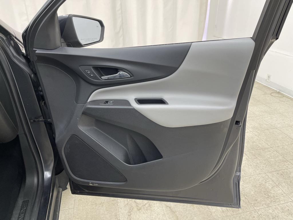 used 2022 Chevrolet Equinox car, priced at $14,886