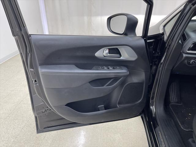 used 2023 Chrysler Pacifica car, priced at $25,771