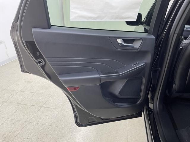 new 2025 Ford Escape car, priced at $35,980