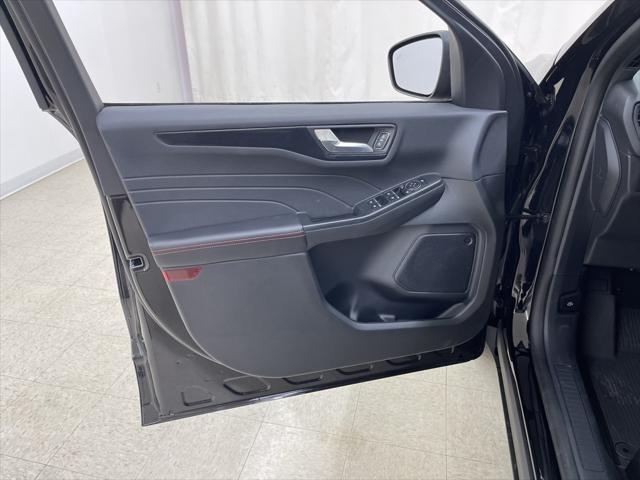 new 2025 Ford Escape car, priced at $35,980
