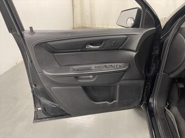 used 2015 GMC Acadia car, priced at $5,998