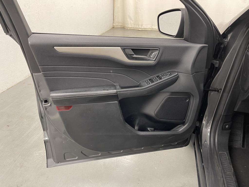 used 2022 Ford Escape car, priced at $14,991