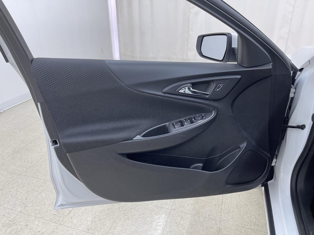 used 2024 Chevrolet Malibu car, priced at $18,909